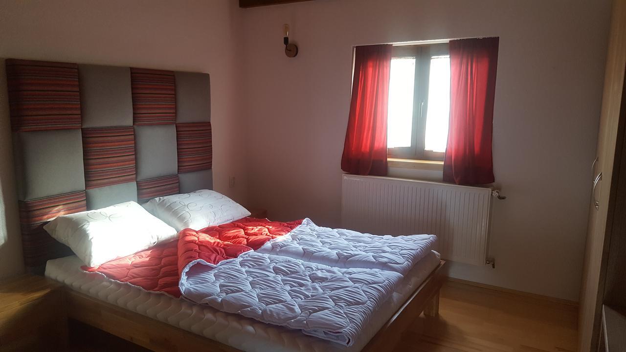 Bed and Breakfast Konoba Ognjiste Sokolac  Esterno foto