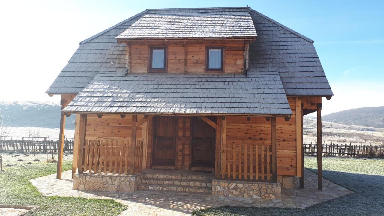 Bed and Breakfast Konoba Ognjiste Sokolac  Esterno foto