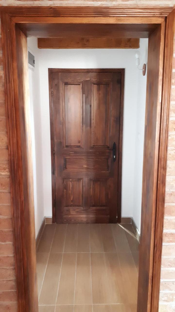 Bed and Breakfast Konoba Ognjiste Sokolac  Esterno foto