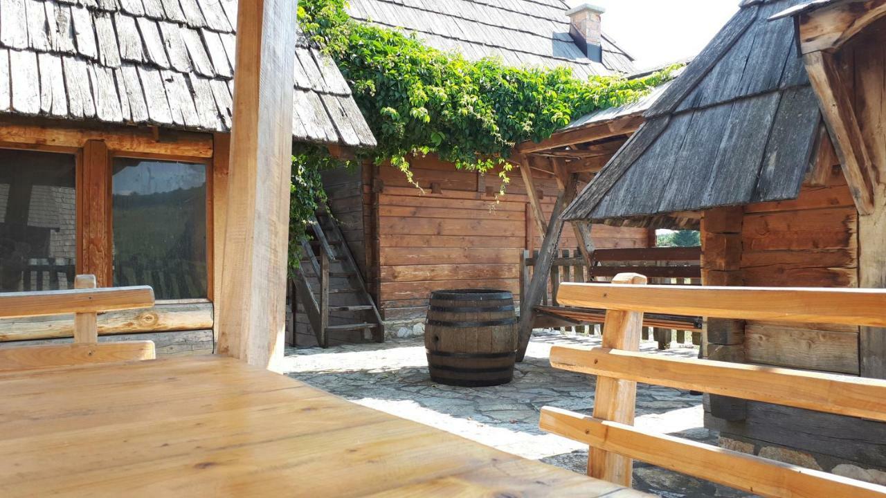 Bed and Breakfast Konoba Ognjiste Sokolac  Esterno foto