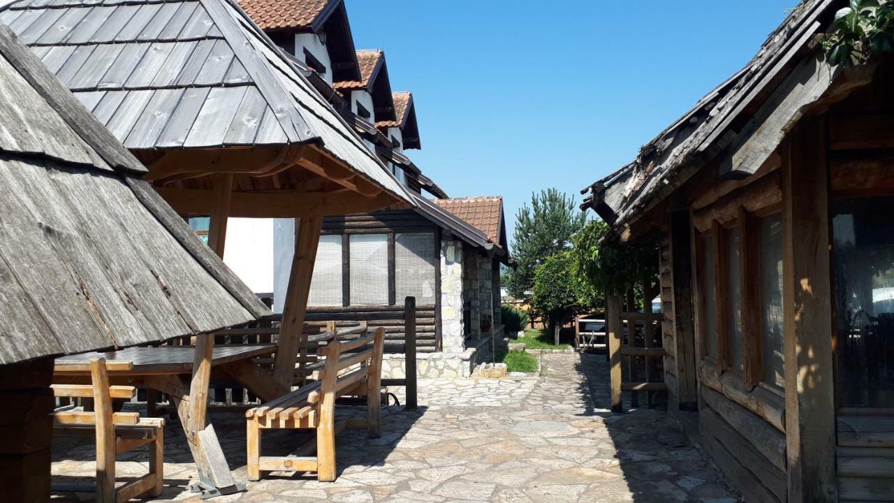 Bed and Breakfast Konoba Ognjiste Sokolac  Esterno foto