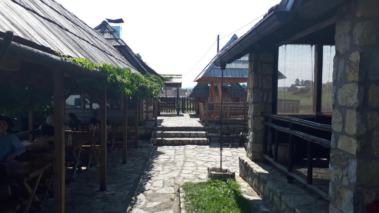 Bed and Breakfast Konoba Ognjiste Sokolac  Esterno foto